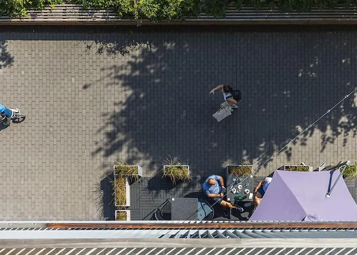 Jarabinkova Parkview *