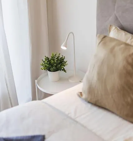 Jarabinkova Parkview Apartment